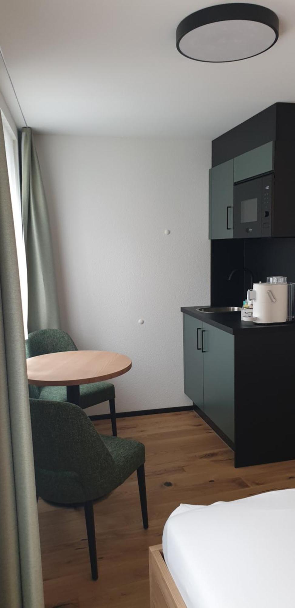 Appart Hotel Pitschonia Self Check-In Andeer Quarto foto